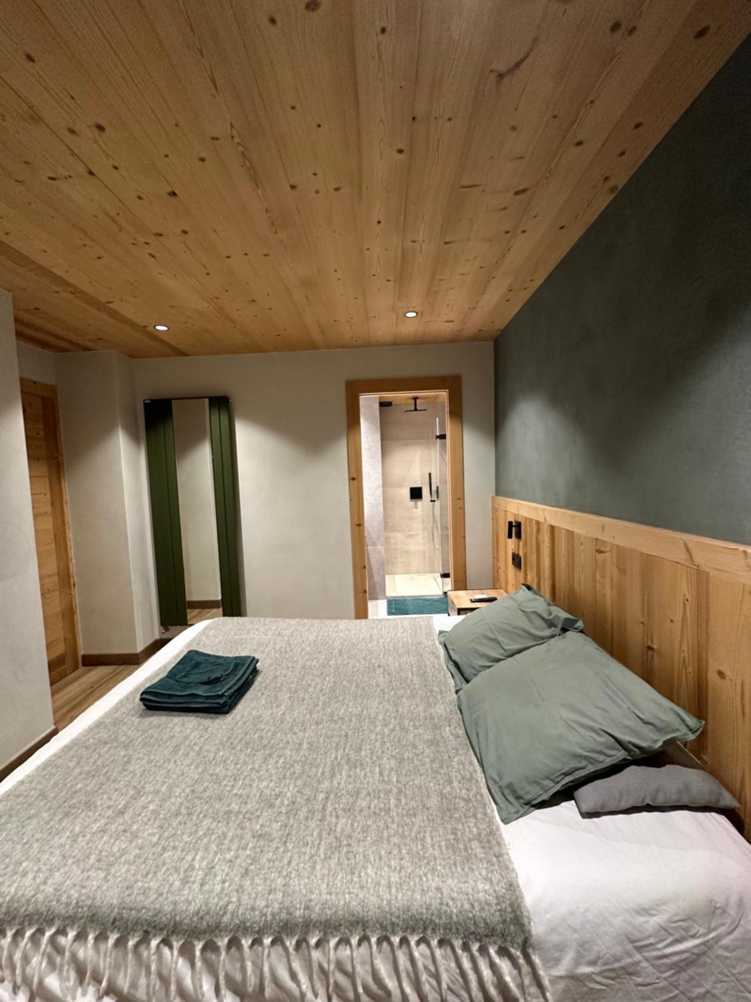 Luxueux Appartement T4 - Lac 5 Min - Parkings Privatifs - Vue Lac Et Montagne Annecy Dış mekan fotoğraf